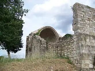 Chapelle Saint-Lannes, vue du carrefour.