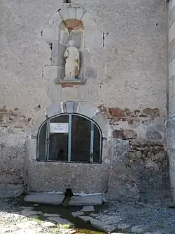 La fontaine dite miraculeuse.