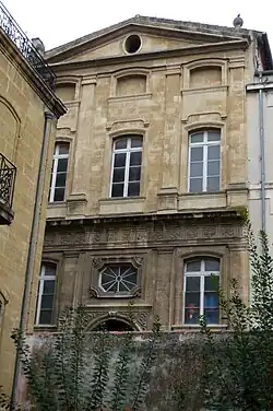 (partie est du collège)