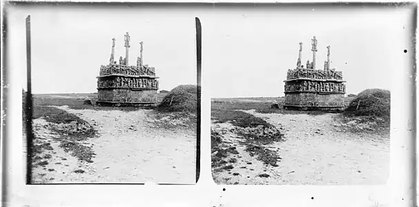 Calvaire de Tronoën en stéréoscopie par Gaston Bouzanquet.