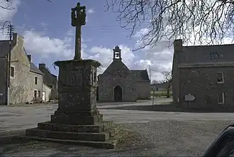Chapelle et calvaire de Saint-Yves.
