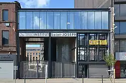 Description de cette image, également commentée ci-après