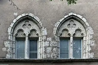 Fenêtres du XIIIe&nbsp;siècle.