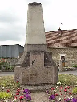 Monument aux morts.