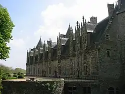 Façade du château.