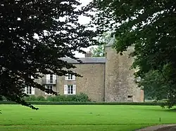 Le château de Bogny.