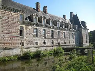 L'arrière du château le Kinnor.