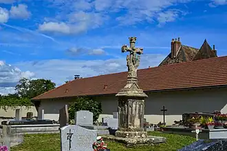 Le calvaire du cimetière.