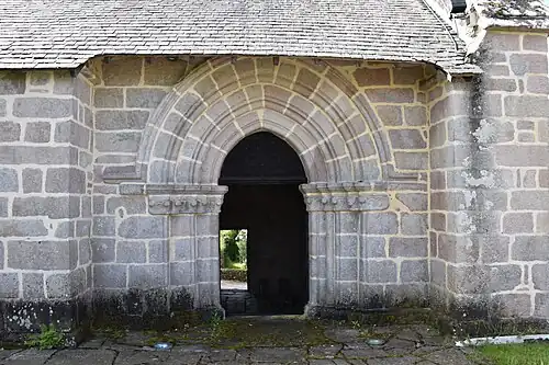 Le portail latéral nord.