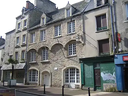 Bâtiment du XVIe&nbsp;siècle, ayant abrité la première mairie de Cherbourg.