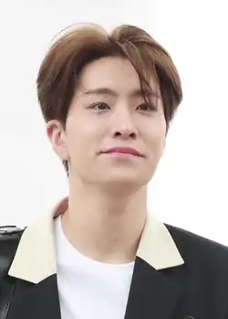 Description de l'image Choi Youngjae at Incheon airport, 16 June 2025 01.png.