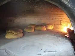 Sole et voûte du four de Chougeat.