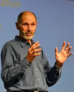 Portrait de Christophe André