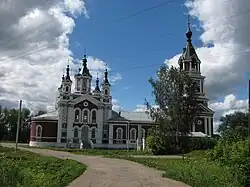 Vue de l'église de l'Intercession-de-la-Vierge de Bolchoïe Toumanovo