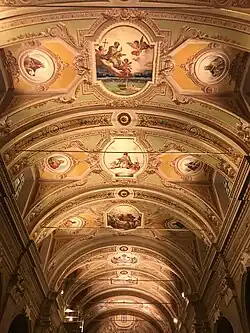 Le nef centrale, après les restaurations de 2019.