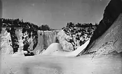 Chute Montmorency en hiver vers 1900
