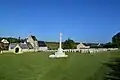 Le cimetière militaire.