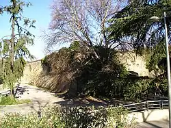 Vestiges du bastion du roi, près de la place de la Comédie.