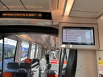 Affichage de la desserte de la ligne à bord du Citadis Dualis.