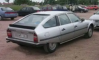 Citroën CX, à mi-chemin entre un « hatchback » et un « fastback ».