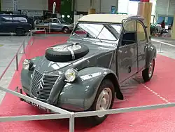 2&nbsp;CV Sahara à deux moteurs et quatre roues motrices.