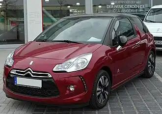 Vue avant de la Citroën DS3.