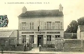 La première mairie-école...