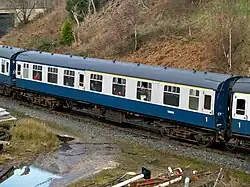 Côté compartiments (une porte supplémentaire).