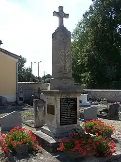 Le monument aux morts (août&nbsp;2010)