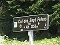 Panneau routier annonçant le col.
