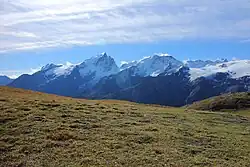 Le massif de La Meije vu du col du Souchet sur le plateau d'Emparis.