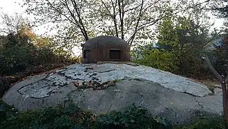 l'unique cloche GFM de l'ouvrage, sur le bloc 3.