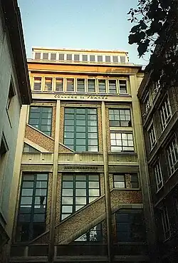 Collège de France (1946), avec Jacques Guilbert.