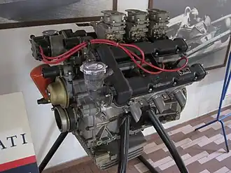 Moteur V6 « Dino ».