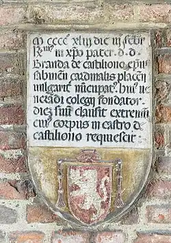 Plaque commémorative à la fondatrice, Branda Castiglioni (XVe&nbsp;siècle).