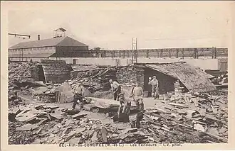 Les fendeurs d'ardoises.