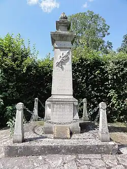 Monument aux morts.