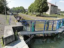 Écluse du canal de l'Est.