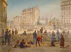  Aquarelle de Jean-Baptiste Arnaud-Durbec représentant la construction d'une barricade place Blanche le 19 mars 1871. Au premier plan, on distingue des gens dont un homme habillé d'un haut rouge courbé et armé d'une pioche pour desceller les pavés mis en place plus loin par ses camarades. Deux enfants sont allongés juste derrière la barricade de pavés, on distingue sur le côté droit inférieur du tableau au premier plan une femme qui tend un objet à un homme à genou, un balai reposant sur le sol derrière elle. Sur la gauche, un homme assis sur une paillasse semble casser la croûte, une femme et un chien assis à côté de lui. Trois hommes discutent sur le côté droit du tableau, et les autres personnages au second plan sont en train de placer les pavés pour élever la barricade. On distingue au-delà de la barricade située à l'ombre la place ensoleillée, avec des bâtiments. L'aquarelle est conservée au musée Carnavalet à Paris.