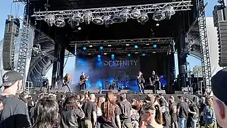 Description de cette image, également commentée ci-après