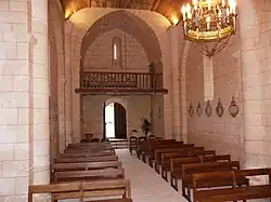 La nef et la tribune de l'église