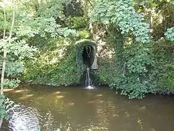 Le Vernouzet se jette dans le fleuve de la Vilaine.