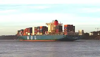 Le MOL Charisma à partir de Hambourg, sur l'Elbe, Janvier 2015