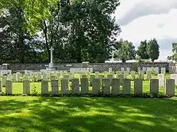 Cimetière militaire britannique du château.