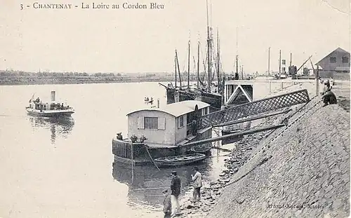 Roquio à l'approche du ponton au quai Cordon-Bleu, à Chantenay.