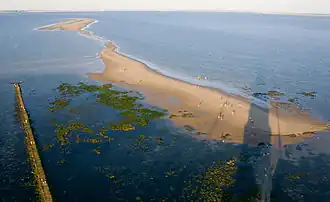 Vue depuis le sommet du phare en direction du nord-est.