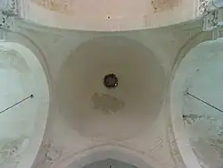 Coupole à la croisée du transept.