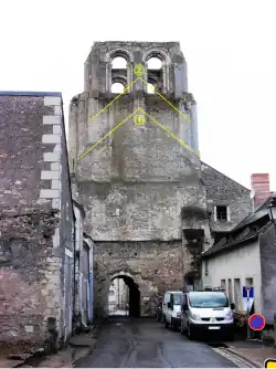Emplacement d'un toit matérialisé par une trait de couleur sur la paroi d'une tour.