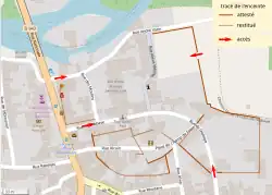 Dessin du tracé d'une ancienne enceinte reporté sur un plan moderne.