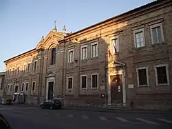 Cour Giacomo Matteotti.